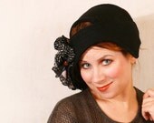 Hat cloche black Woman cloche Hat vintage style Black wool hat Gift for woman Winter hat woman Gypsy hat Black red hat Winter accessory