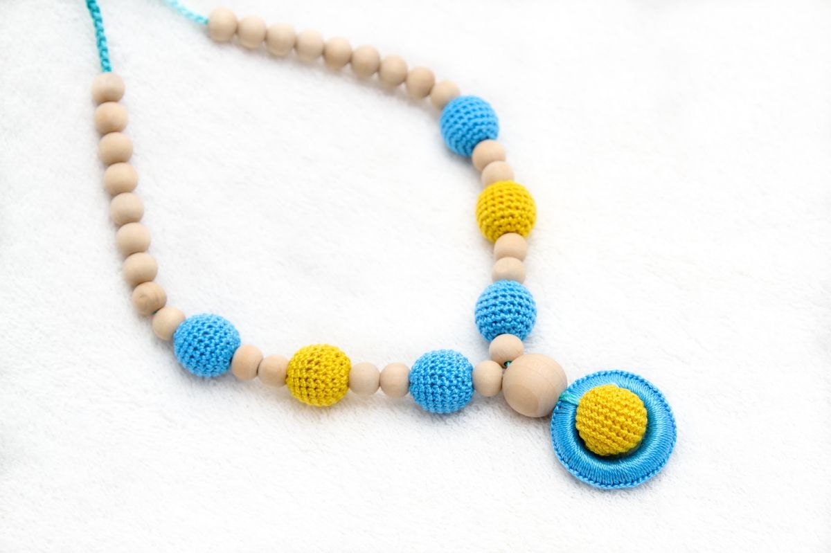 Nursing Breastfeeding necklace yellow, blue, natural woden beads, wooden ring