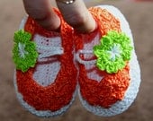 Crochet Pattern. This is a PATTERN for crocheted baby's bootees- summer sandales - green flowers.