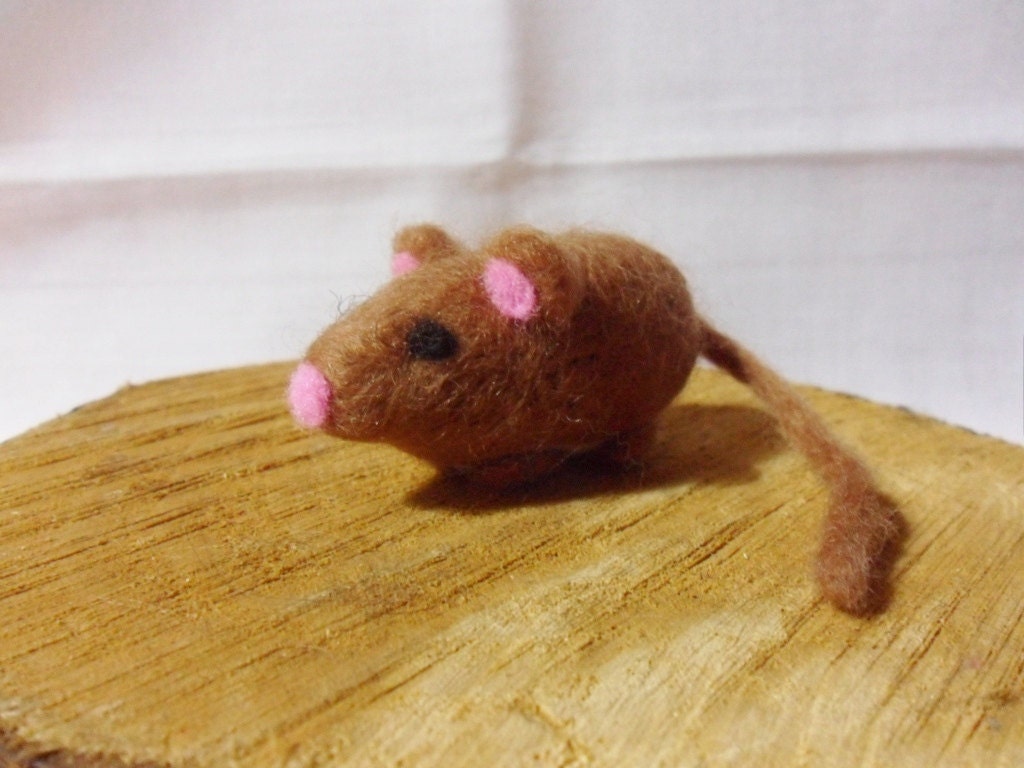 Needle Felted Rat -  miniature brown rat figure - 100% merino wool