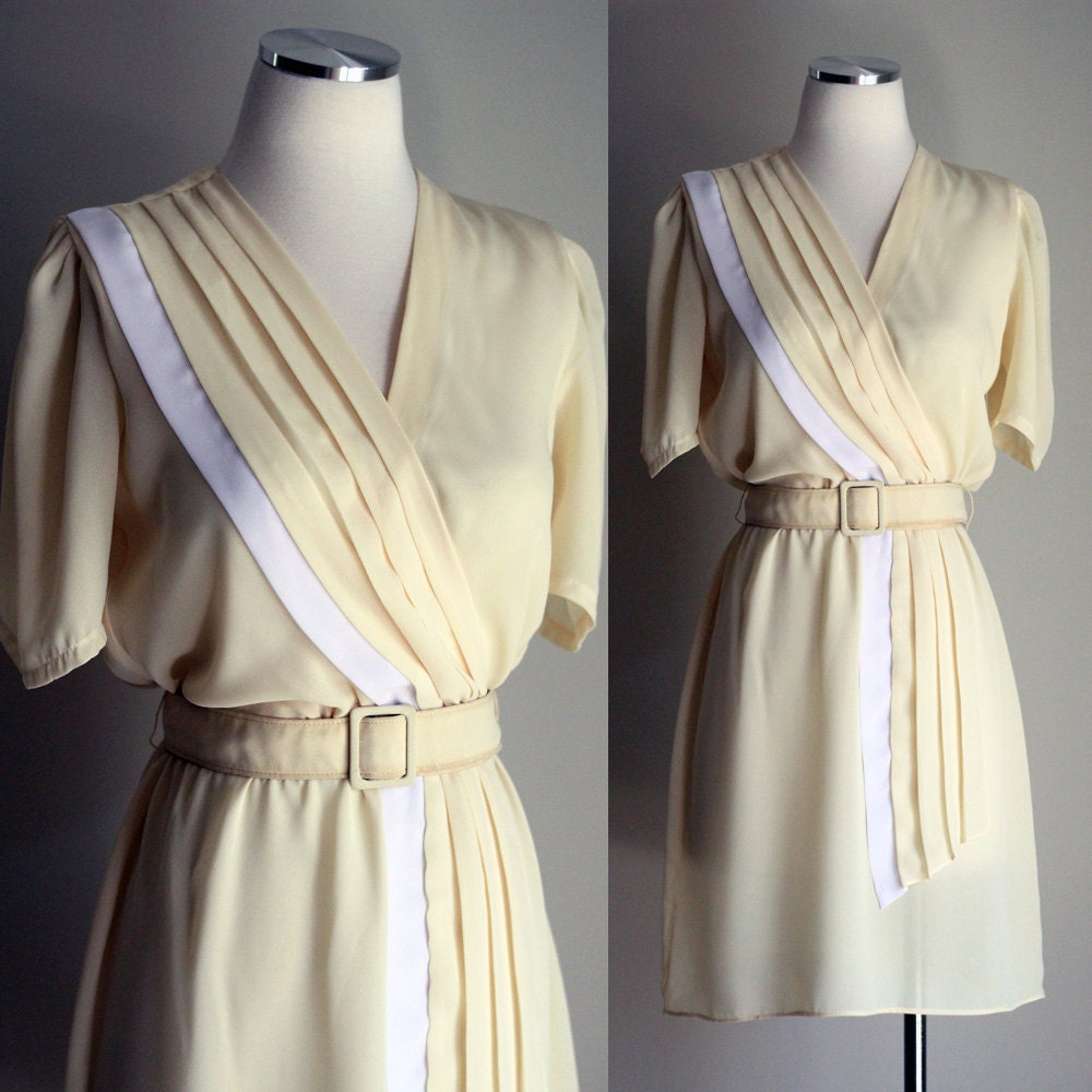 Vintage 1980s Dress - Sheer Yellow and White Pleated Dress - Matching Belt - Size Small