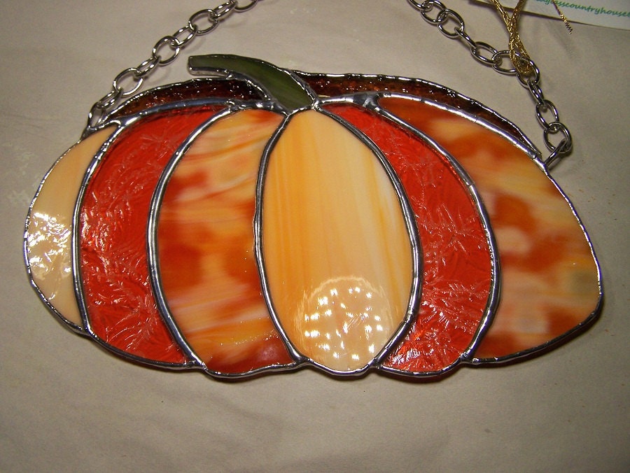 Pumpkin Suncatcher, multiple shades of Orange Glass, Three different Pumpkin Suncatchers