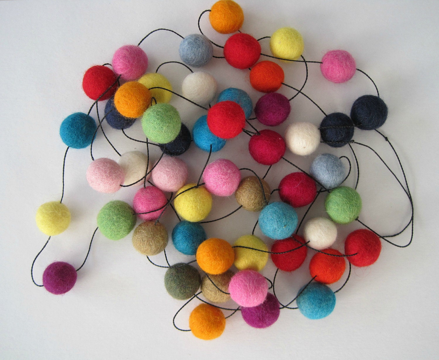 Felt Ball Garland Party Decoration - 50 felt balls, 3 metres