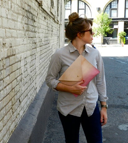 Avgvst Leather Clutch - Pink Ombre