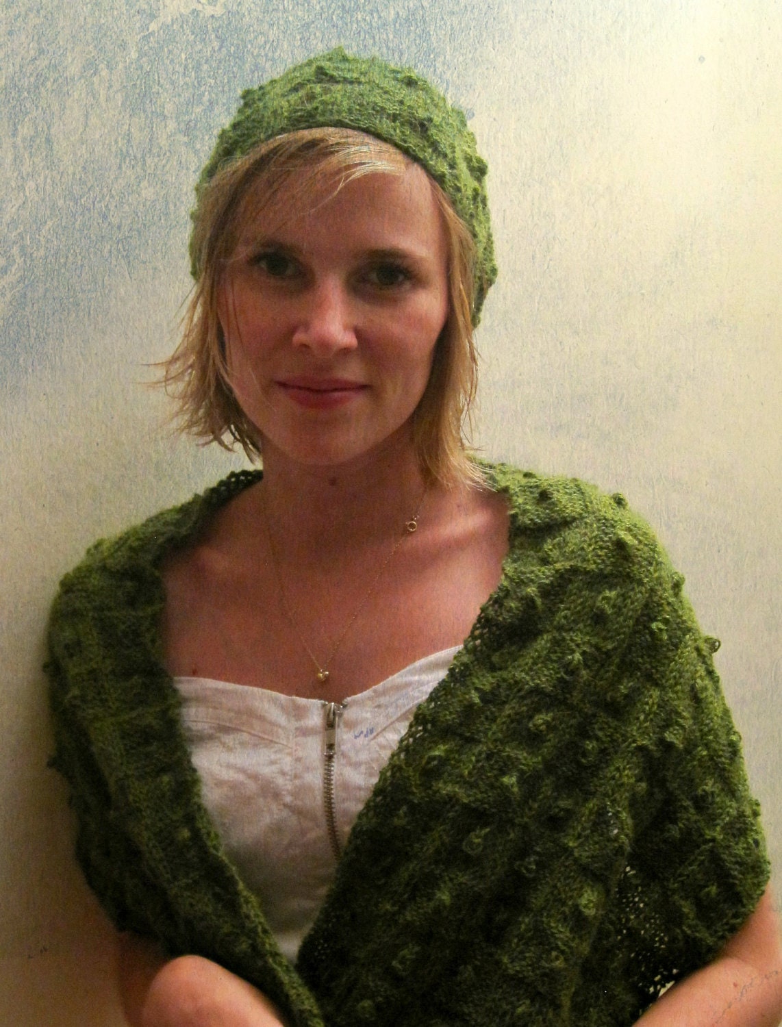 Knitted hat and shawl set, green, Alpaca yarn, handmade