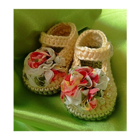 Crochet  Baby Booties and Headband , Baby Girl Crochet  Booties & Headband Set