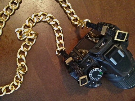 Chain link camera strap