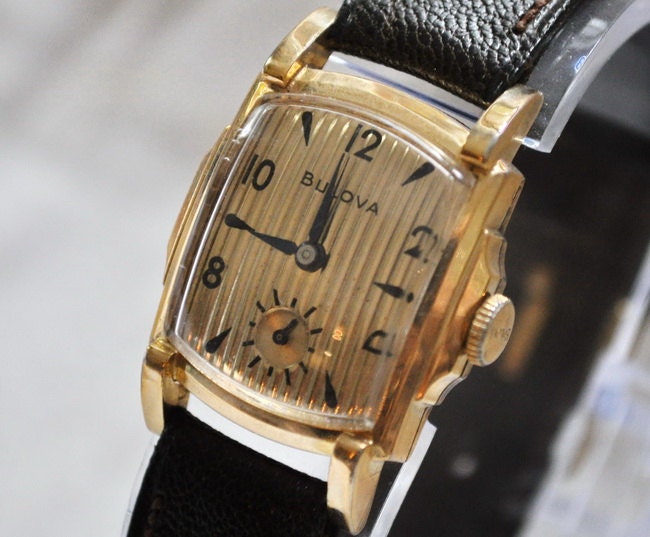 Rare 1950 Bulova Academy Award ' Z '  Watch 21j Stepped Case Textured Two-Tone Dial