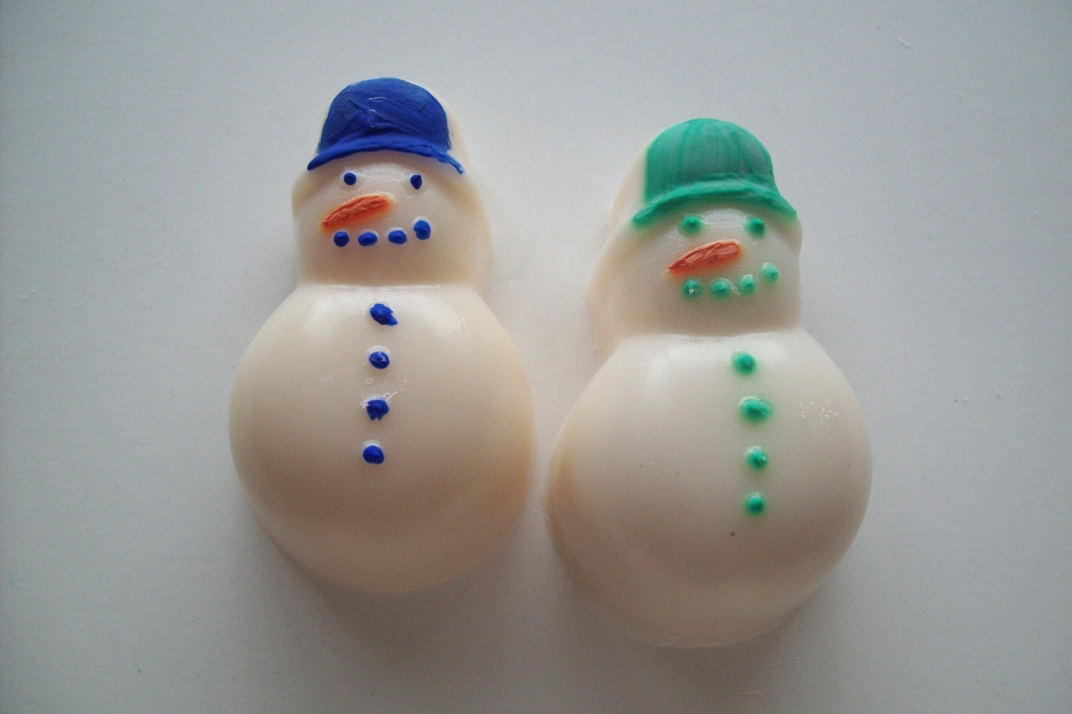 Snowman Olive Oil Soap - Christmas Soap - Children's Soap - Holiday Soap - Guest Soap - You pick the color