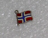 Tiny Old Norway Flag Guilloche Enamel Bracelet Charm-Vintage Sterling 925 Silver-Teenie Mini Nowegian-O.F. Hjordahl Oslo Hallmark