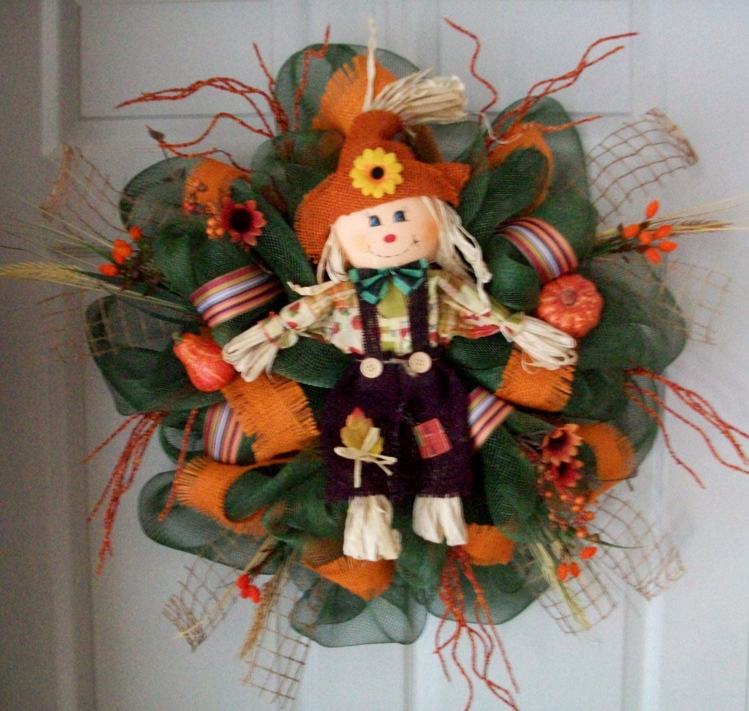Deco Mesh "ScArEcRoW WrEaTh"