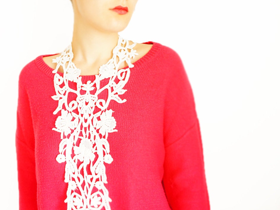 Unticia // Handmade White Crochet Cotton Lace Collar Necklace Applique Blouse Accessories Bib Necklace  Cyber Monday