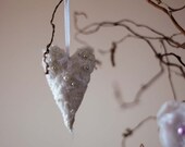 Shabby Chic vintage-looking hanging fabric Heart  2. Christmas Ornament