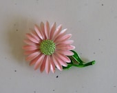 1960's Pink Enamel Daisy Flower Pin - CamillaVintage