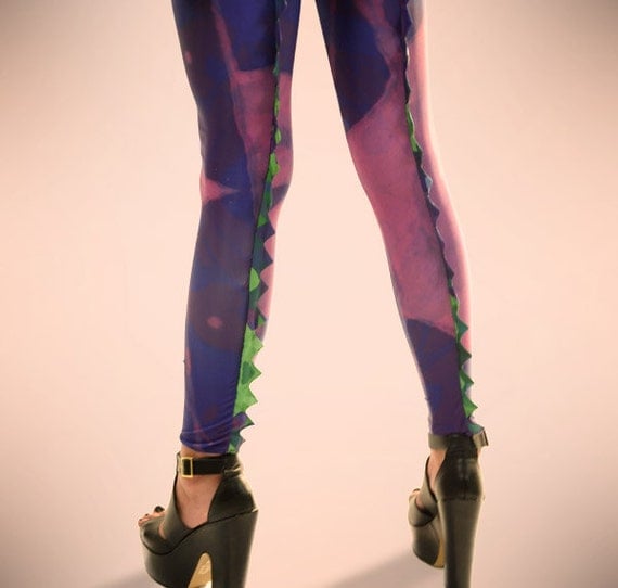 Purple Dino print leggings - AyashiiDesigns