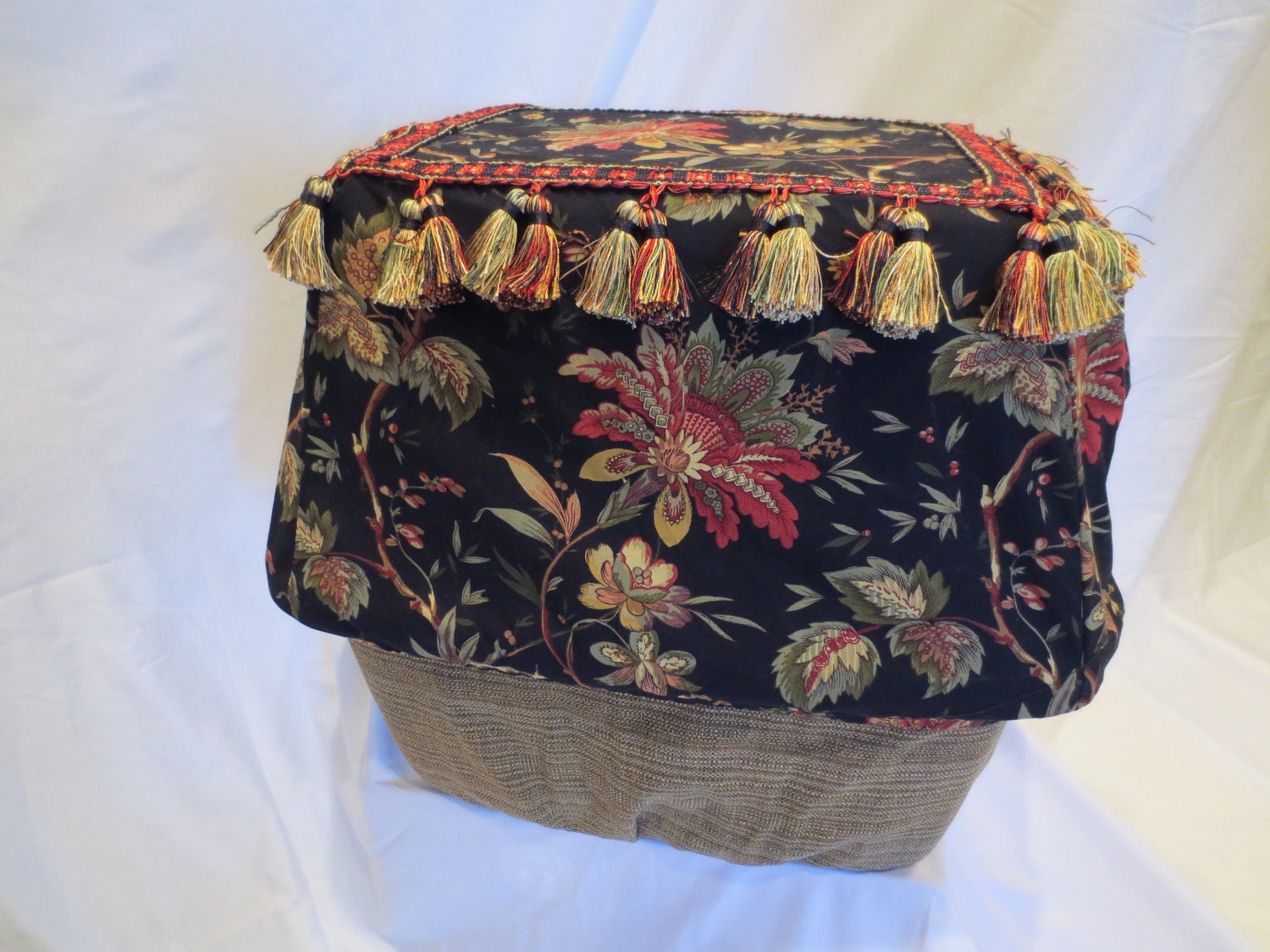 Custom Covered Litter Box or Small Pet Bed  Dog house