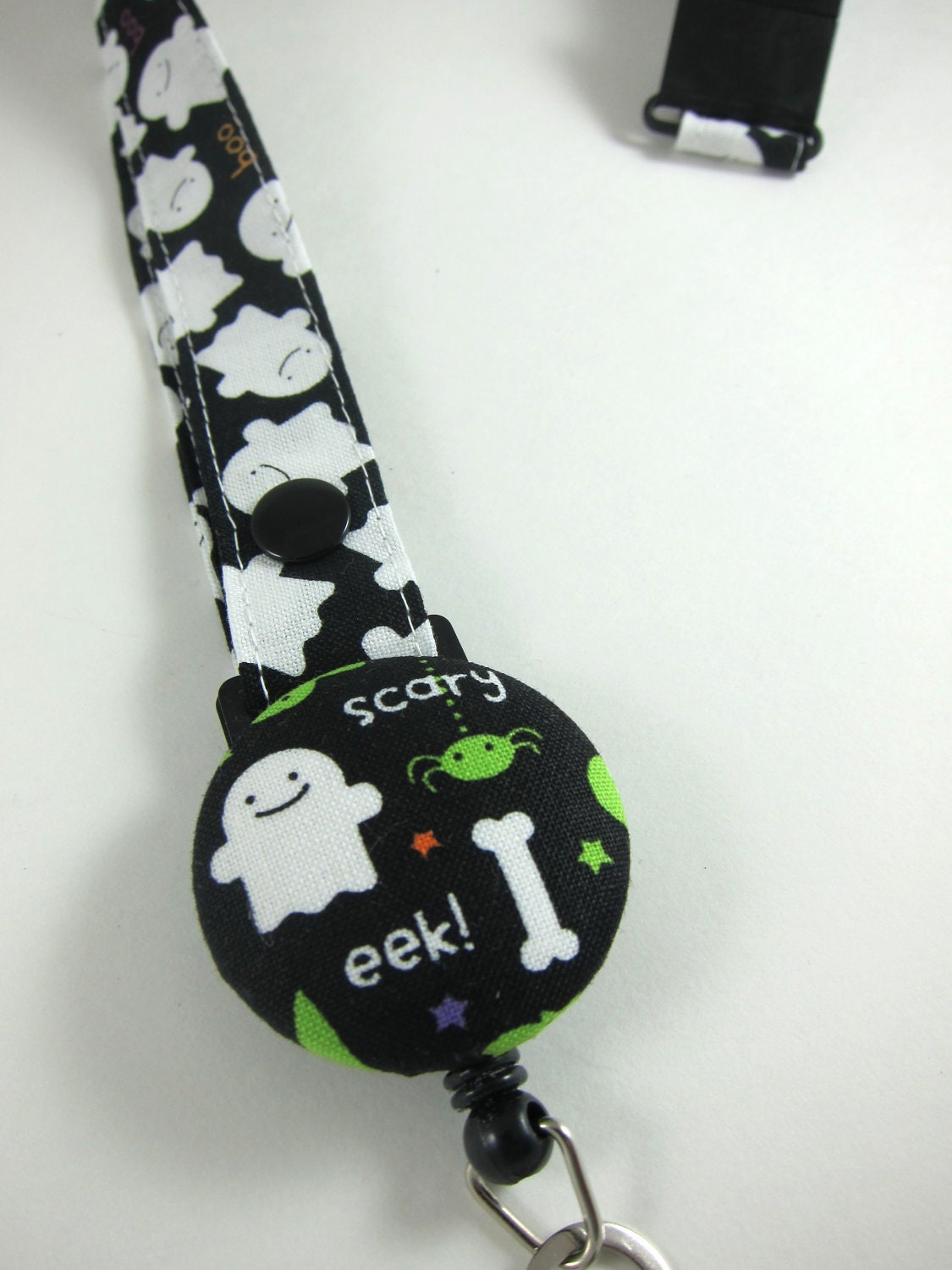 Halloween Lanyard with Retractable Badge Reel - ID Badge Holder - Halloween Ghosts