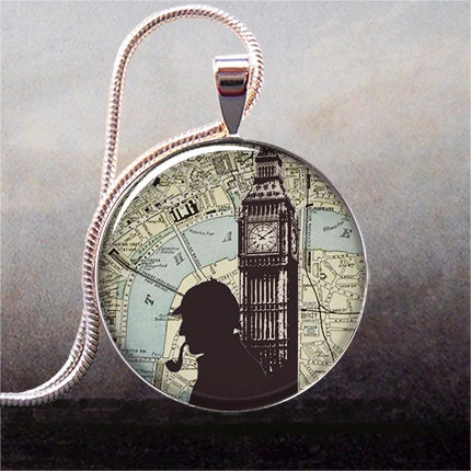 Sherlock Holmes' London resin pendant, Sherlock Holmes jewelry, Sherlock Holmes necklace
