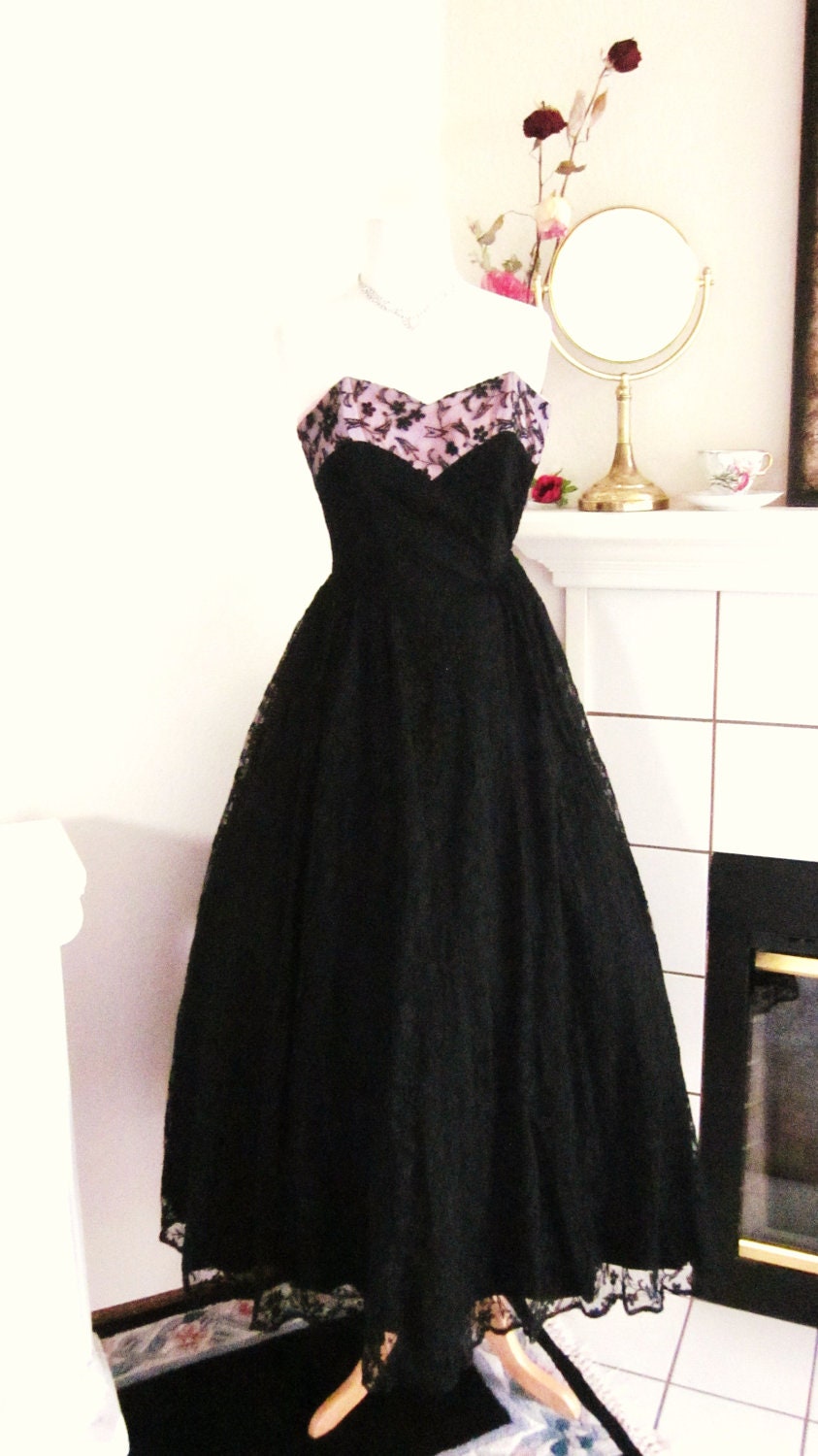 Vintage-1950s-Black-Strapless-Prom Gown-Pink Lace Bodice-50s Black Lace-50s Black Lace Gown -XS