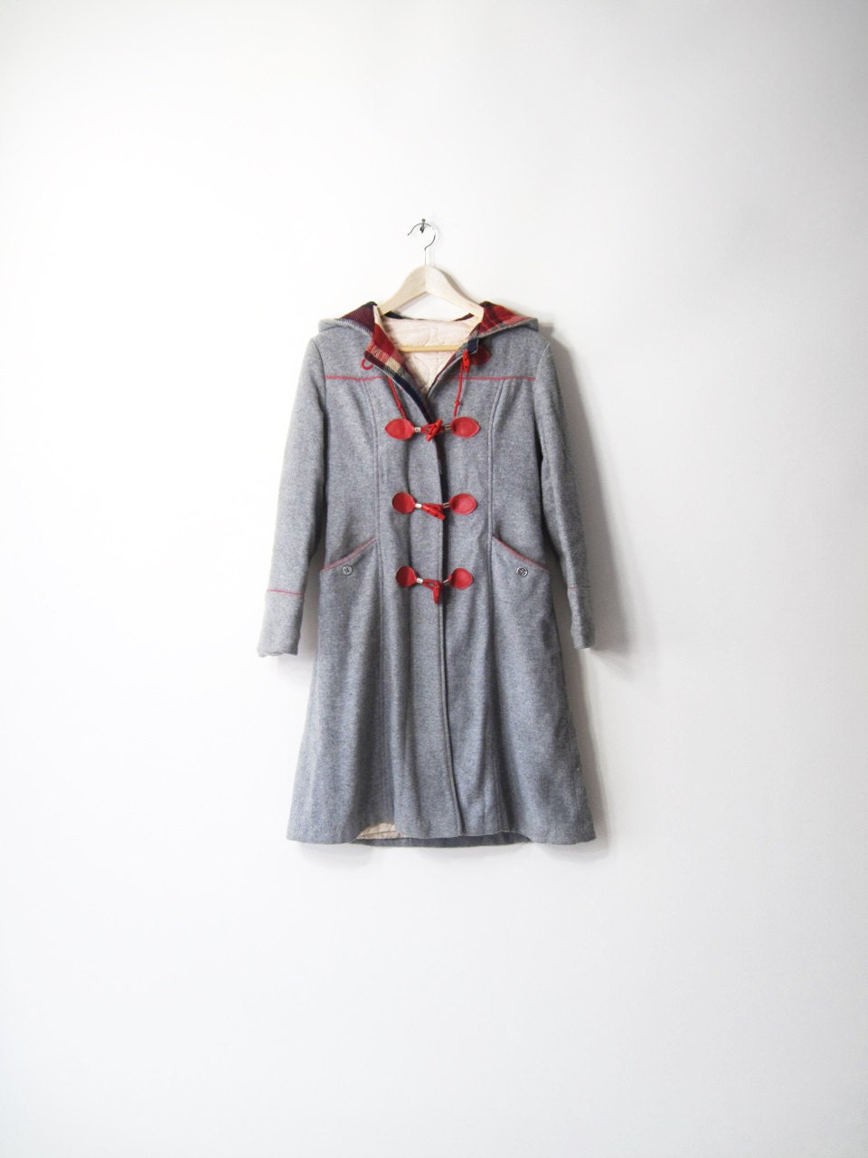 Vintage Gray & Red Winter Toggle Coat with Hood xs-s - twigandspokevintage