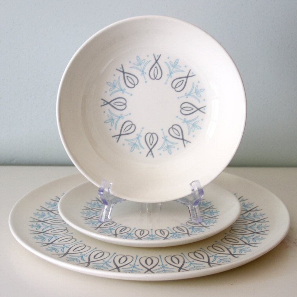 Vintage Taylor Smith & Taylor Colorcraft "Adagio" Plates and Bowls - 1962