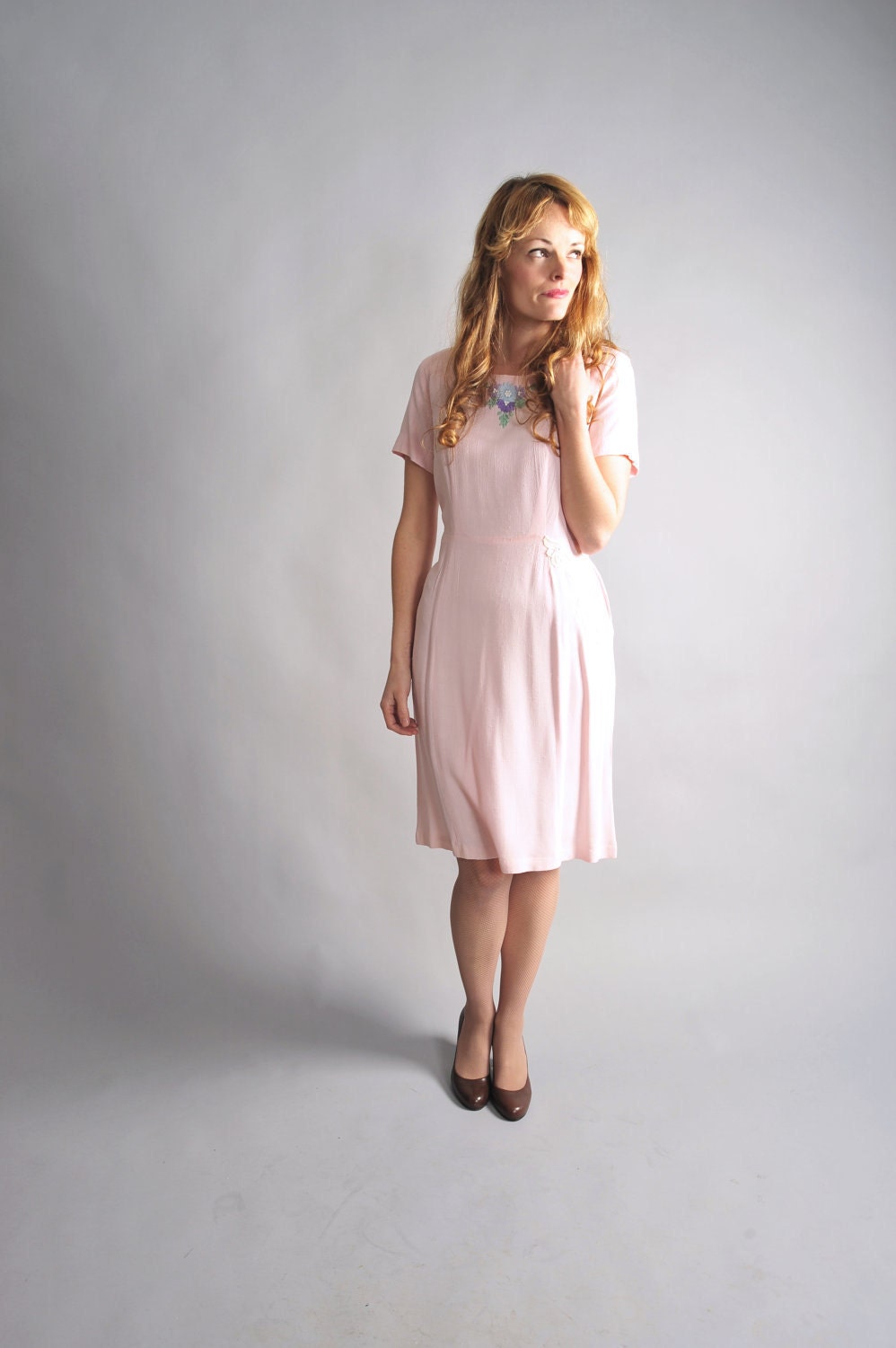 Sale .... 40 Dollar Dress Sale .... 1940s pink linen dress with ribbon embroidery // 40s pink linen summer dress // Strawberry Picking