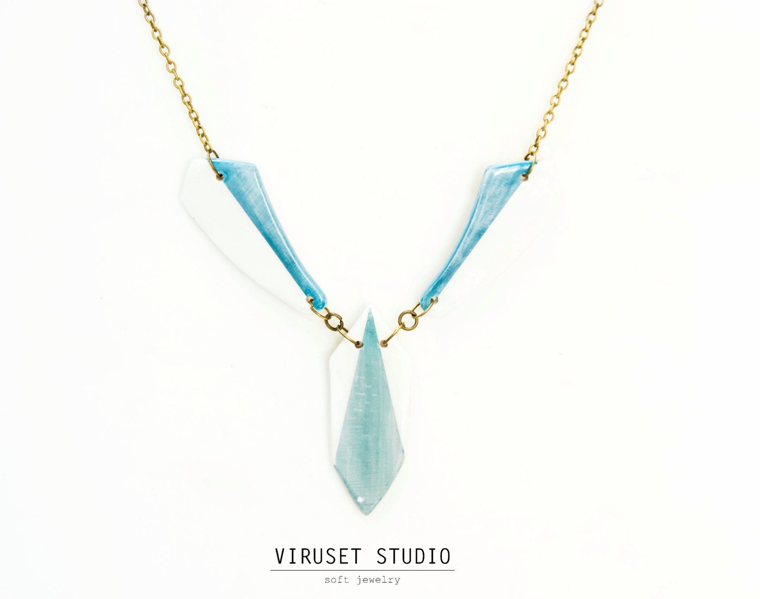 Bib necklace gray & white inspired by Africa.  Tribal jewelry handmade by Viruset Studio Ceramic Jewelry