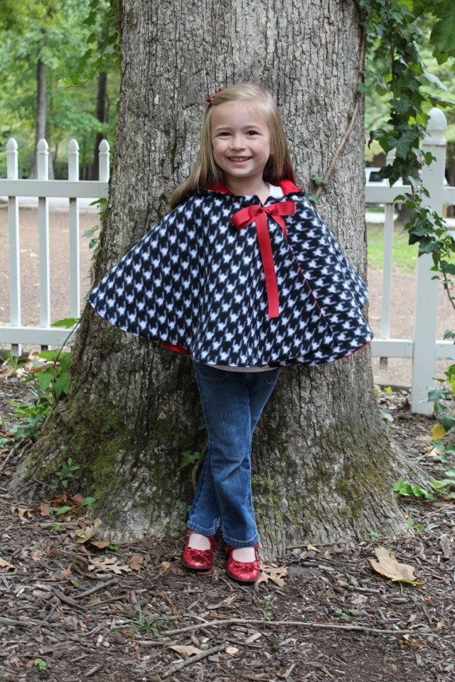 INSTANT DOWNLOAD Cozy Hooded Cape for kids sewing pattern, cape tutorial, PDF sewing pattern, how to sew