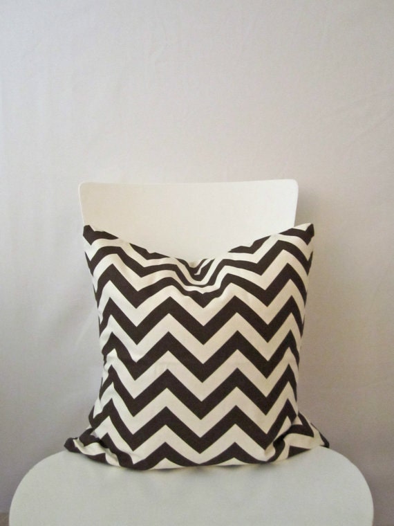20 inch throw pillow cover, Chevron brown and white. Zigzag pattern, modern print. For indoor use.