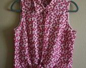 Vintage Pink Floral Retro Rockabilly Pin Up Sleeveless Button Down Tie Blouse Sz. M/L