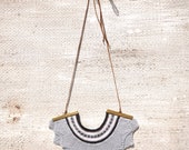 Crown knitted necklace with patterned trim - Grey