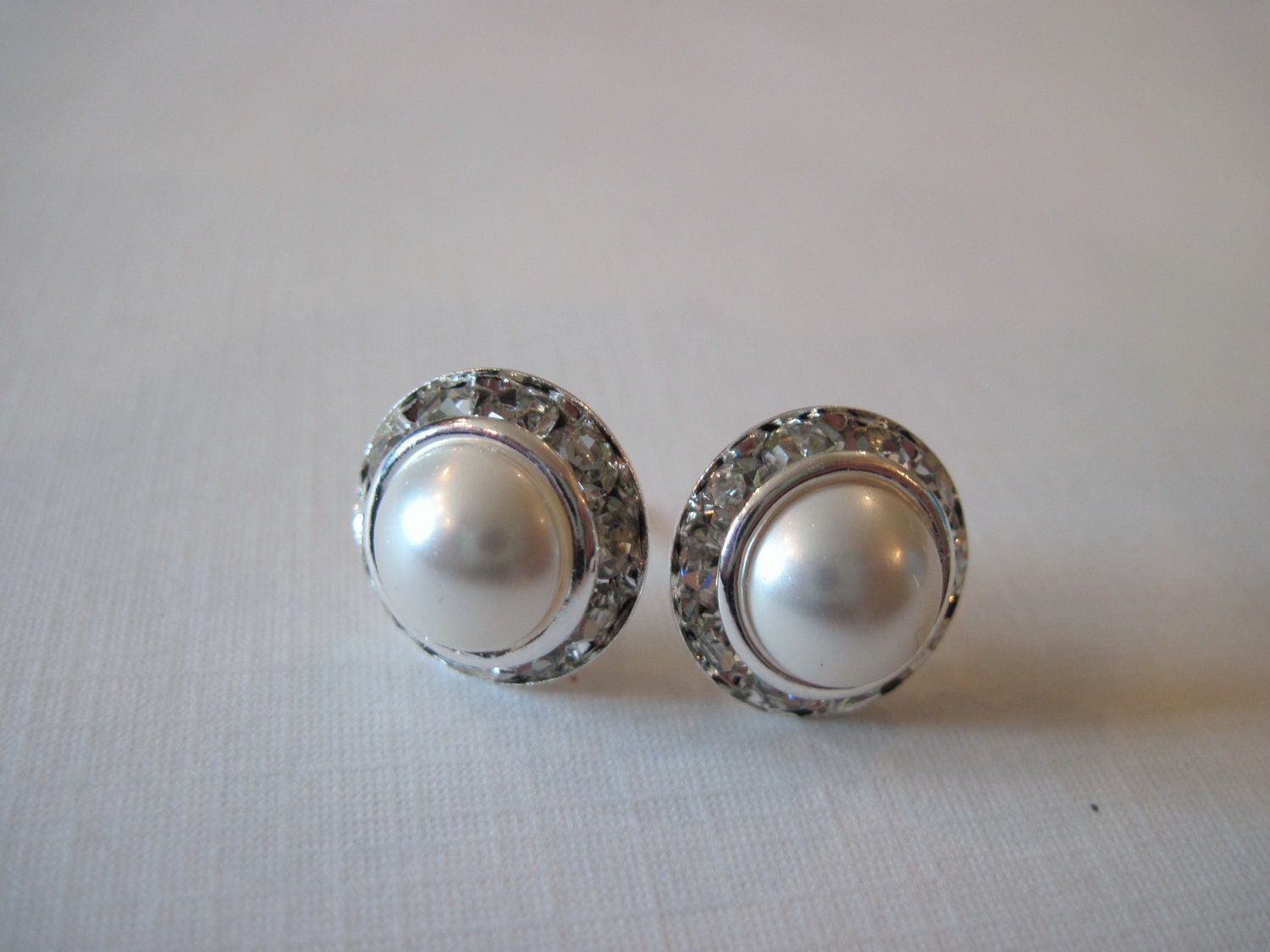 Swarovski White Crystal Pearl Stud Earings/ Earings/Bridesmaid Jewelry/ Wedding Jewelry/ Crystal Earings/ Crystal Studs