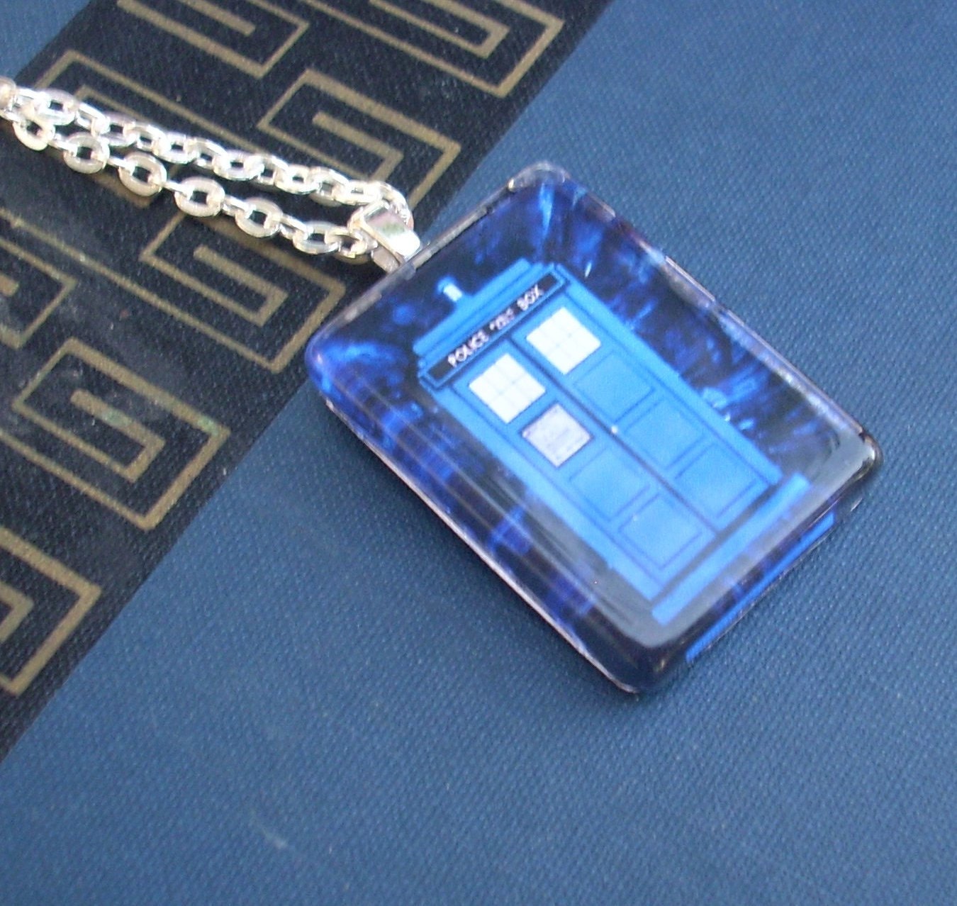 Doctor Who Tardis, Glass Tile necklace, 0.75"x1", 24" Silver plated Chain. Photo Art