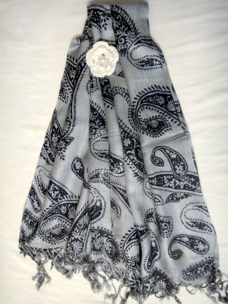 PASHMINA GREY & BLACK  Shawl /  Fashion Scarf / Bridal Shawl./Crochet Brooch .
