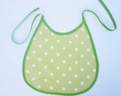 Spotty pale green oilcloth bib Il_170x135