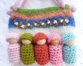 Bunting dolls  in a  pouch set felted pouch with wood peg dolls