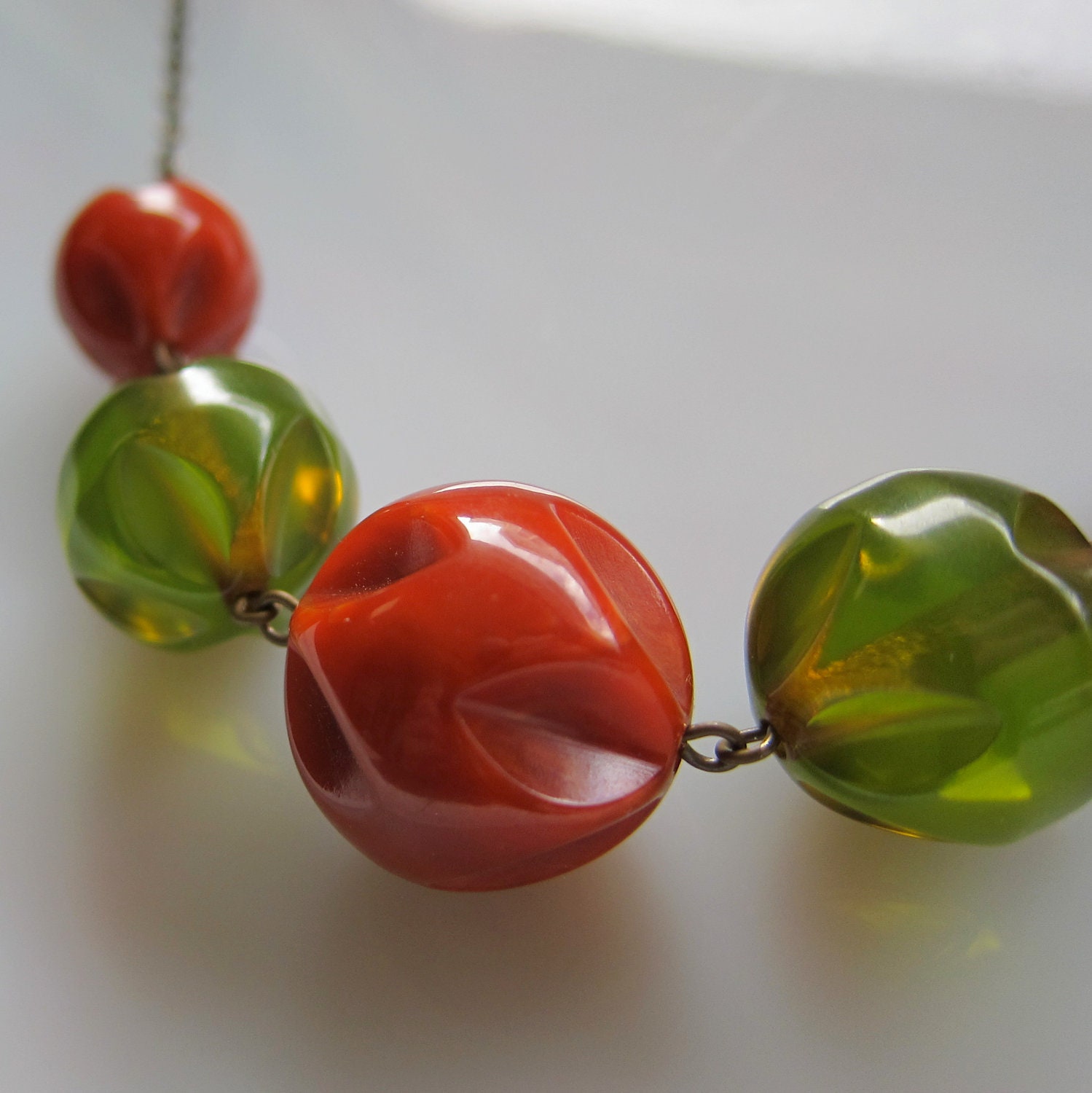 SALE// Vintage Bakelite Bead Necklace