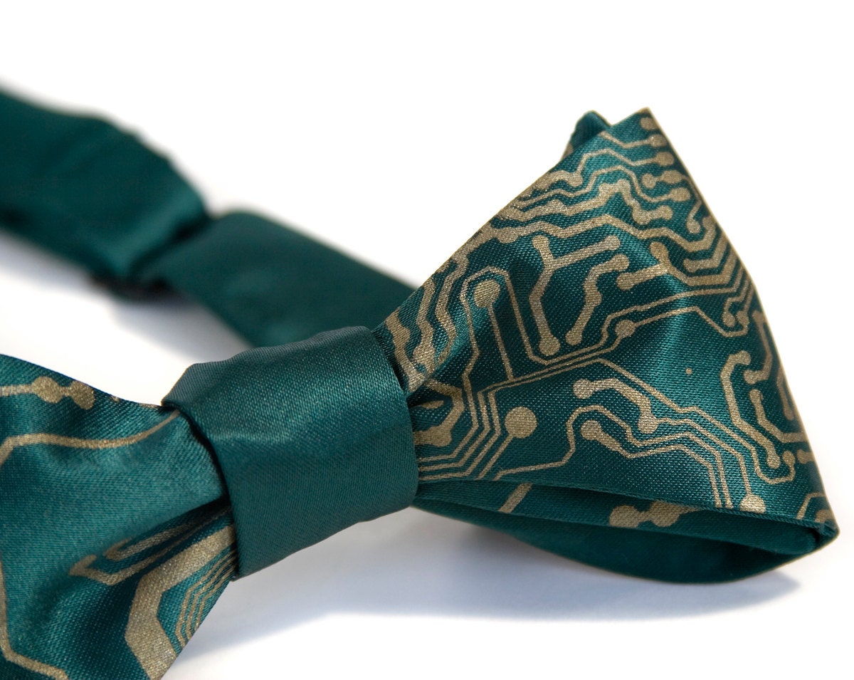 Circuit Board bow tie, men's bow tie. Geek chic. Freestyle & adjustable. Antique brass print. Choose emerald necktie or more colors.