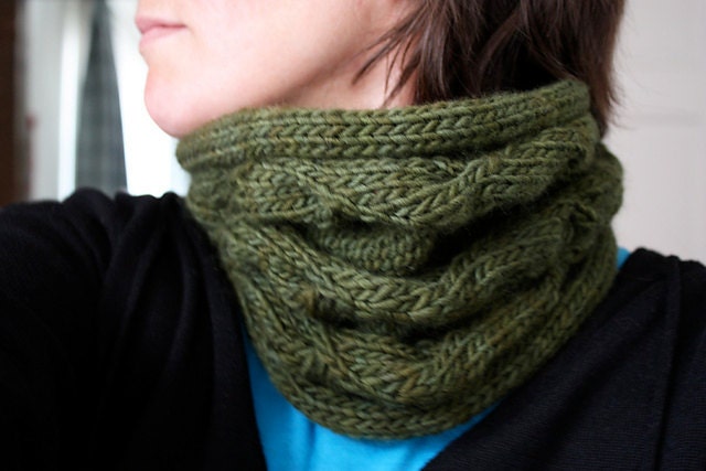 Morning Glory cowl - knitting pattern - not a finished item