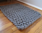 Hand knit extra thick wool felt natural roving rug in gray