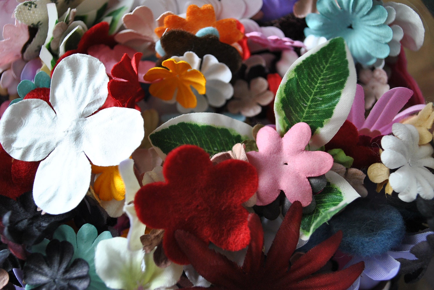 100 ct Multi Colored Flowers. Craft Supplies, Home Decor, Colorful