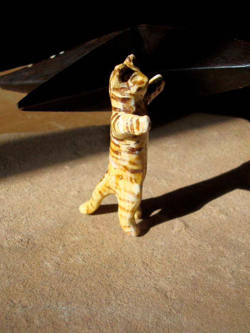 Small Ceramic Singing Dancing Yellow and White Striped Tabby Kitty Cat Figurine Sculpture