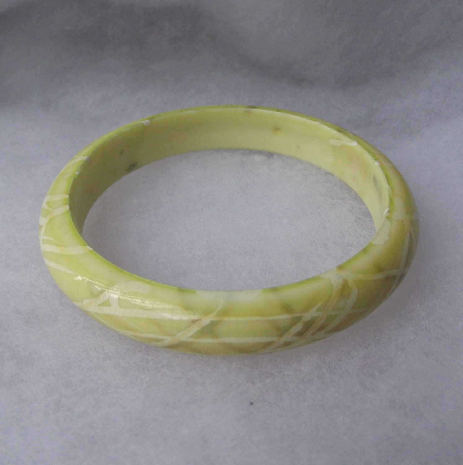 Vintage Retro Bangle Bracelet, Pale Yellow Green with White Detail, Retro, Mad Men, Garden Party Accessories