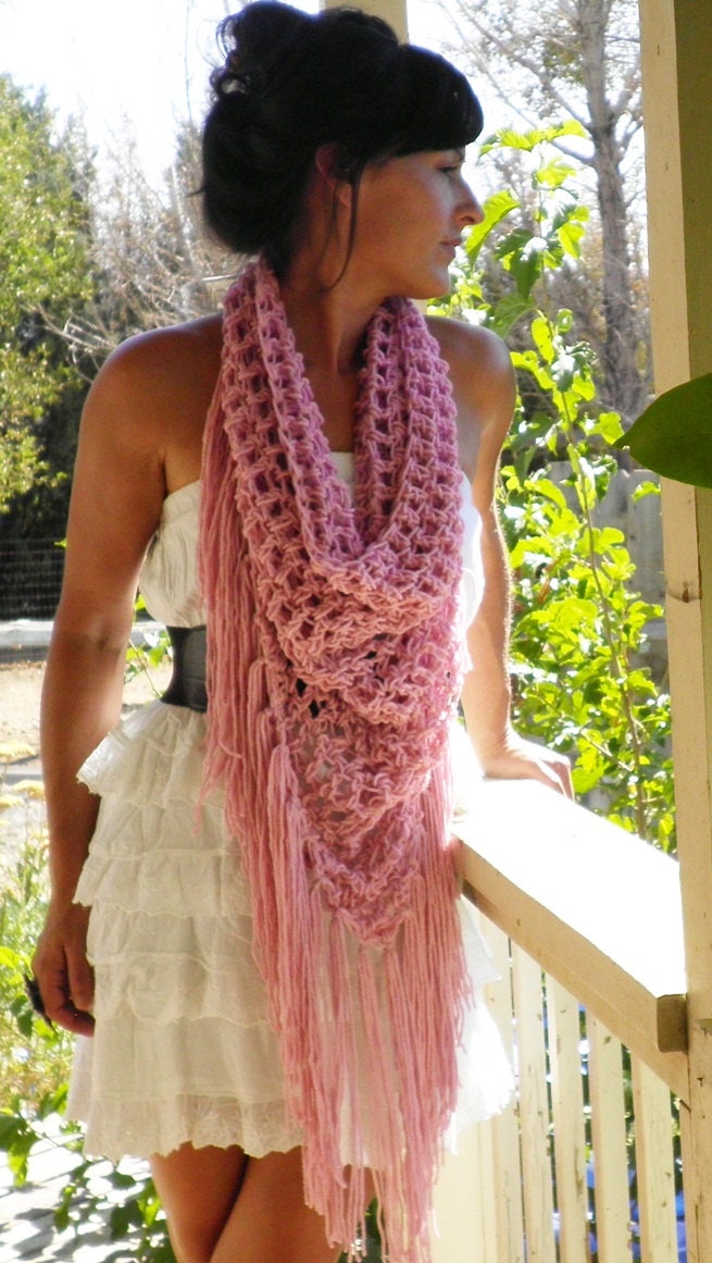 Soft Pink Triangle Neckscarf by NonasNote