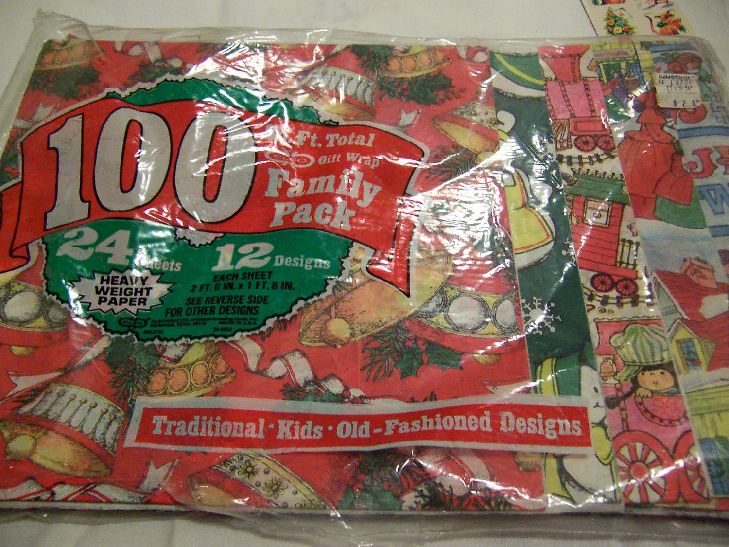 family pack cleo holiday gift wrap paper