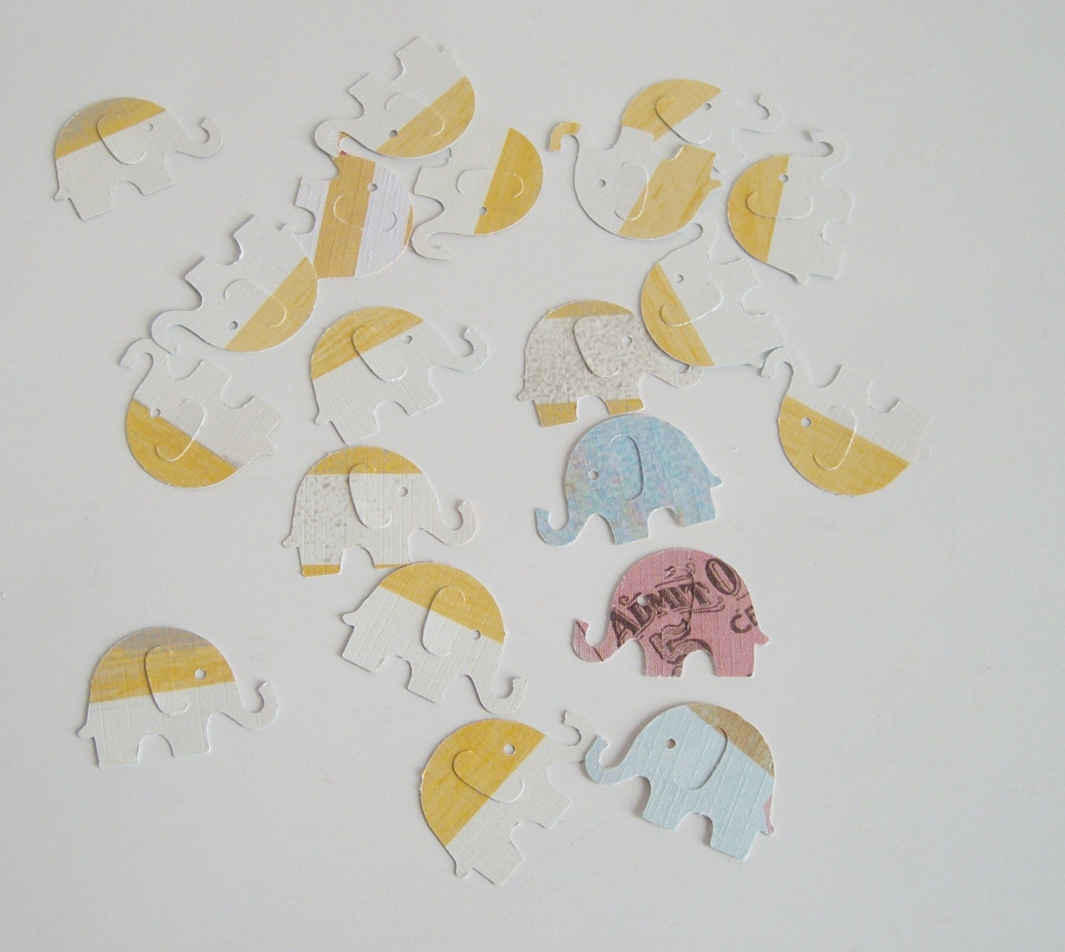 20 Vintage circus elephant die cuts, elephant confetti , baby shower decoration, party decoration, scrapbook embellishment, new baby, circus