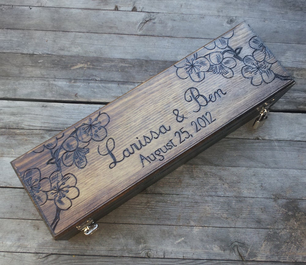 Custom Wedding Wine Box, Memory Box, Time Capsule for Your Wedding Day, Anniversary or any other Special Occasion