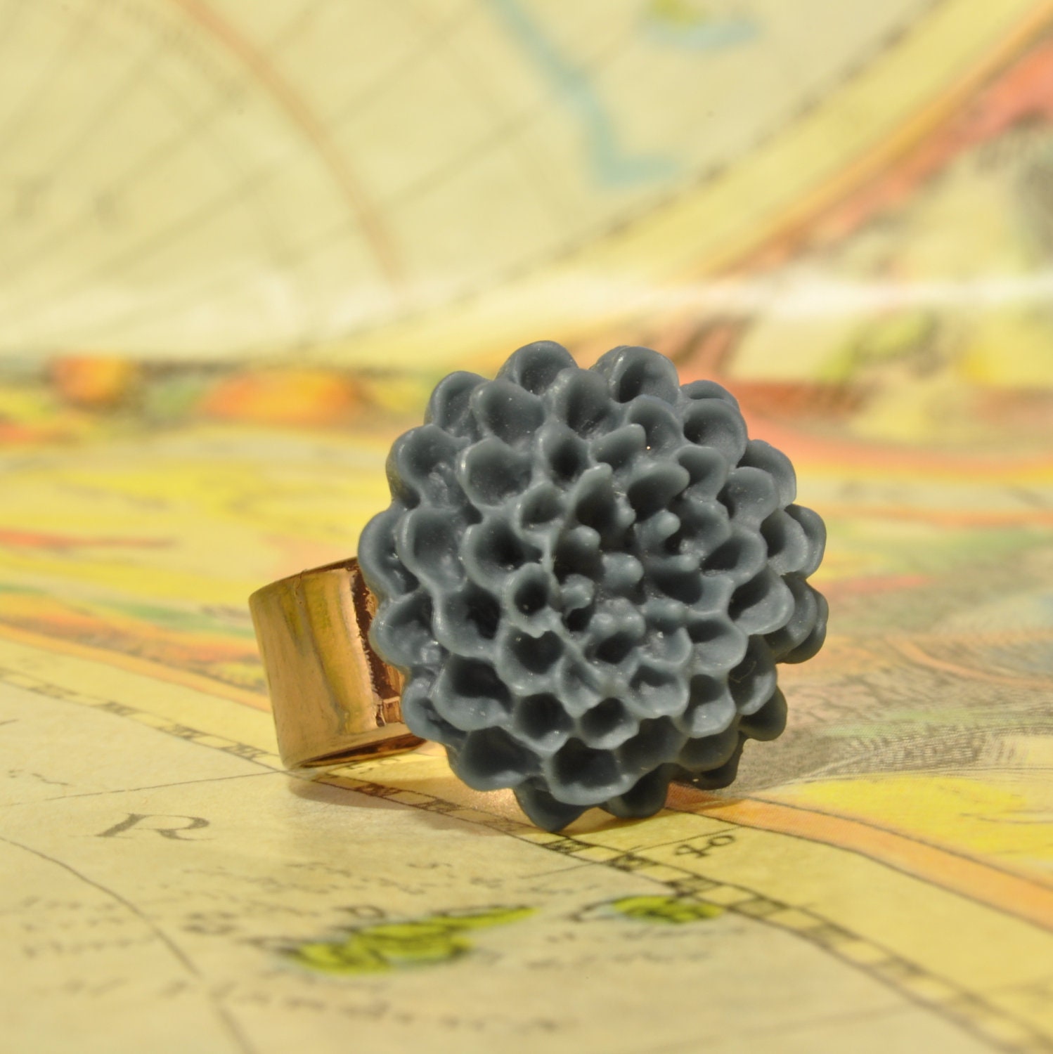 Vintage Style Resin Ring with Large Steel Blue Chrysanthemum