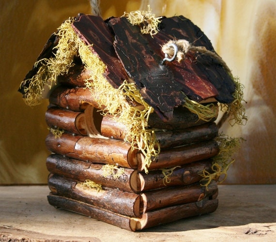 Birdhouse  Moss Covered Bright Red Pine Roof  Split Cedar Log Sides