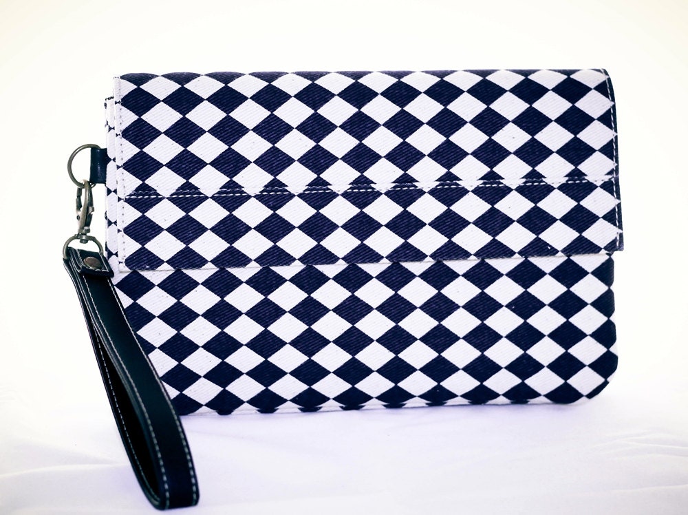 Black White Clutch Bag, Wristlet,iPad Sleeve, iPad Case, iPad Cover, Handbag Purse